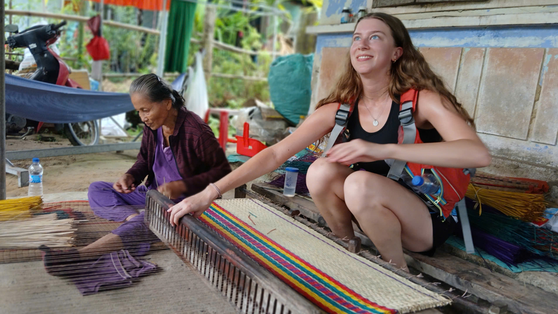 Rowing Sup/Kayak from the Coconut forest to the Craft village (2)